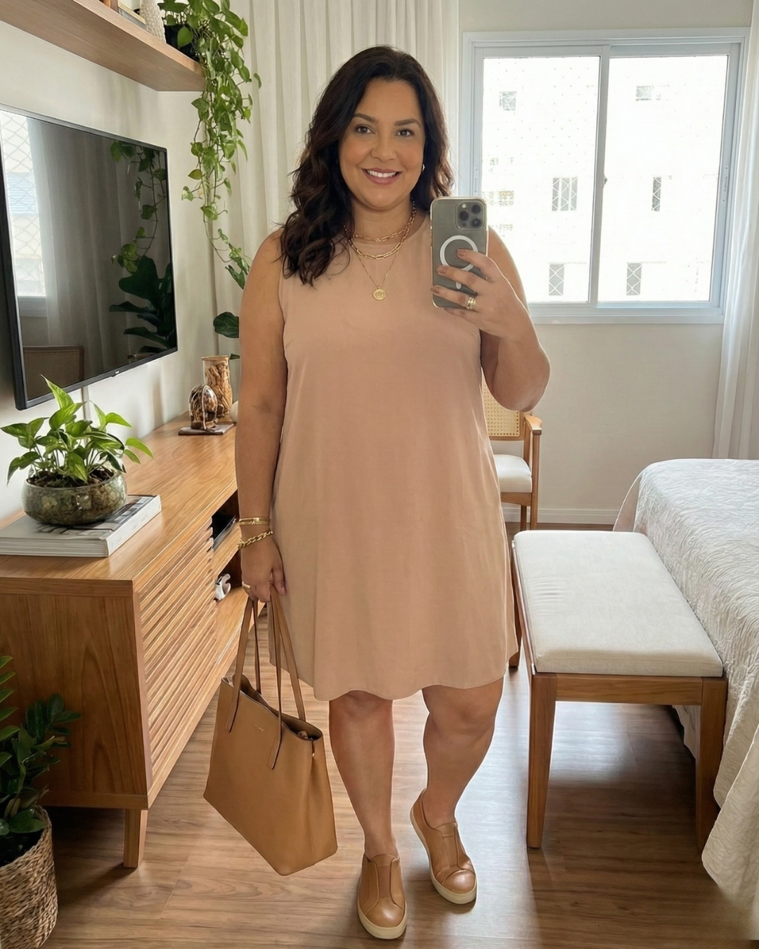 Vestido Amanda com Bolsos Nude